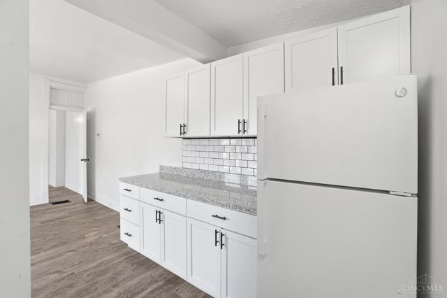 4569 N Edgewood Avenue, Cincinnati, OH 45232