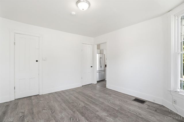 4569 N Edgewood Avenue, Cincinnati, OH 45232