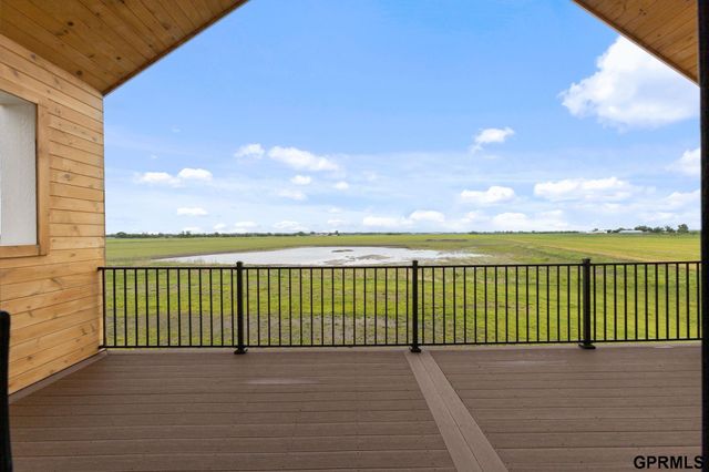 376 G County Road, Ashland, NE 68003