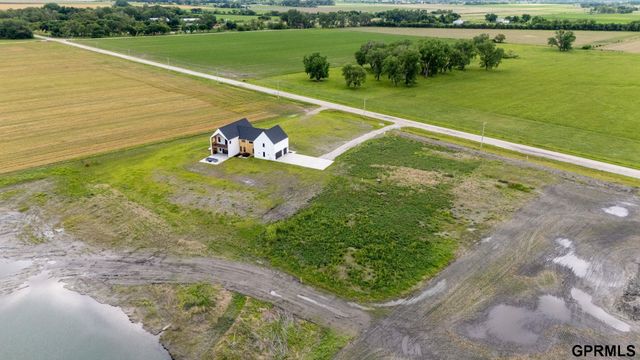 376 G County Road, Ashland, NE 68003