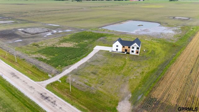 376 G County Road, Ashland, NE 68003