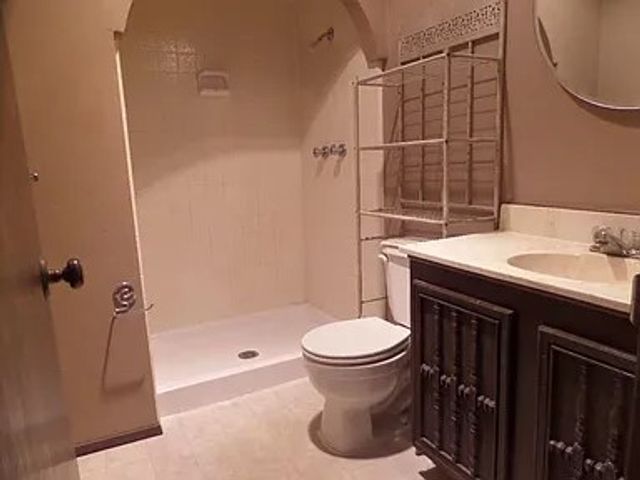 11015 Wallbrook Drive, Dallas, TX 75238