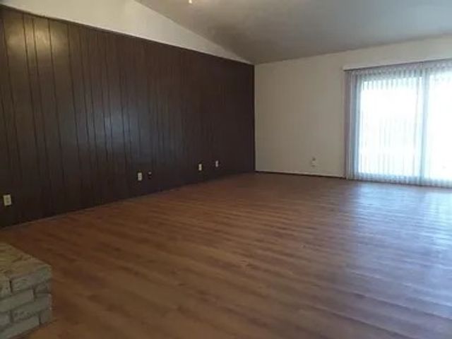 11015 Wallbrook Drive, Dallas, TX 75238