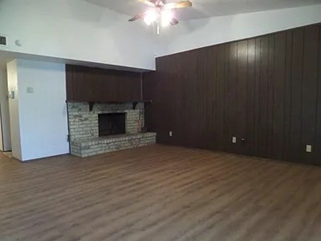 11015 Wallbrook Drive, Dallas, TX 75238