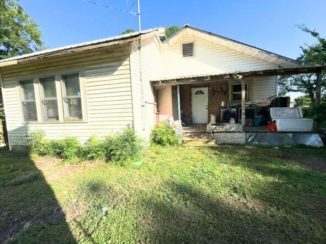 106 1st Street, Kerens, TX 75144
