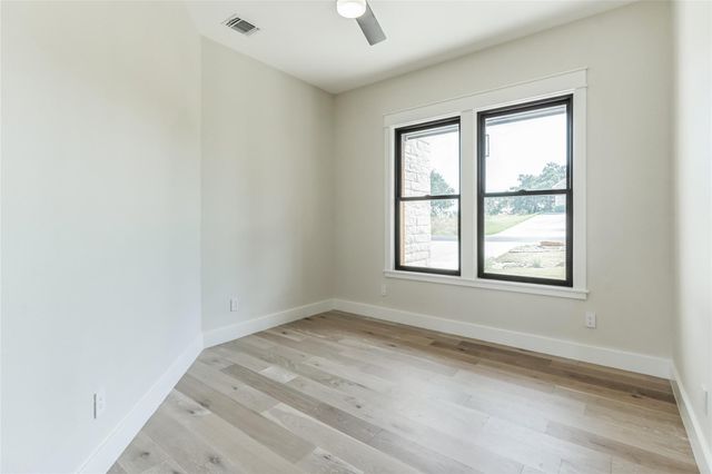707 Broken HLS, Horseshoe Bay, TX 78657