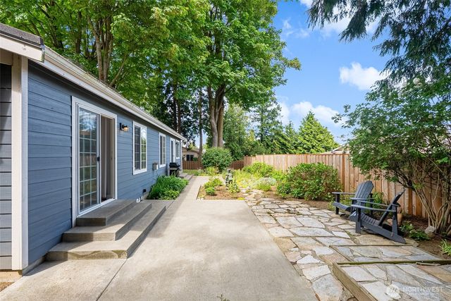 8062 Kayak Way, Blaine, WA 98230