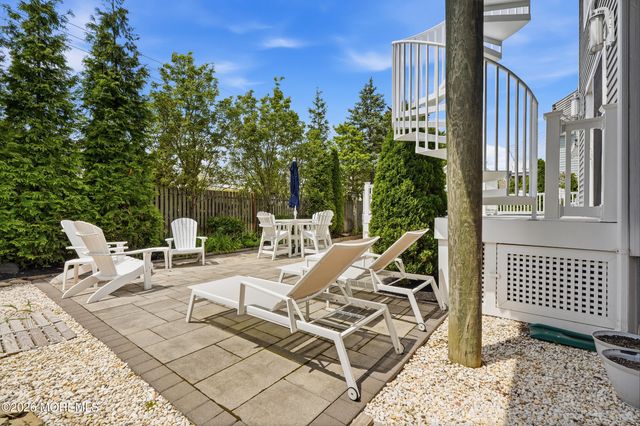 379 Route 35 N, Mantoloking, NJ 08738