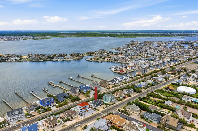 379 Route 35 N, Mantoloking, NJ 08738