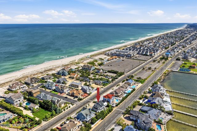 379 Route 35 N, Mantoloking, NJ 08738
