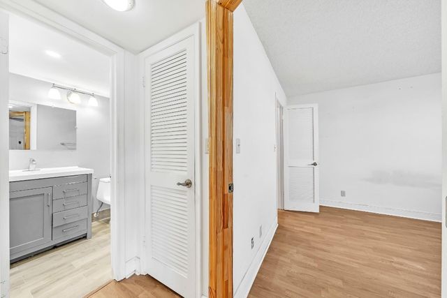 8980 S Hollybrook Boulevard 204, Pembroke Pines, FL 33025