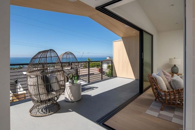 2258 Cambridge Ave, Cardiff By The Sea, CA 92007