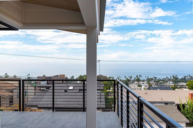 2258 Cambridge Ave, Cardiff By The Sea, CA 92007