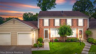 1157 Pine Ridge Court, Rochester Hills, MI 48306