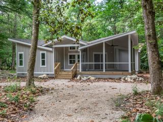 89 Mysterious Waters Road, Crawfordville, FL 32327