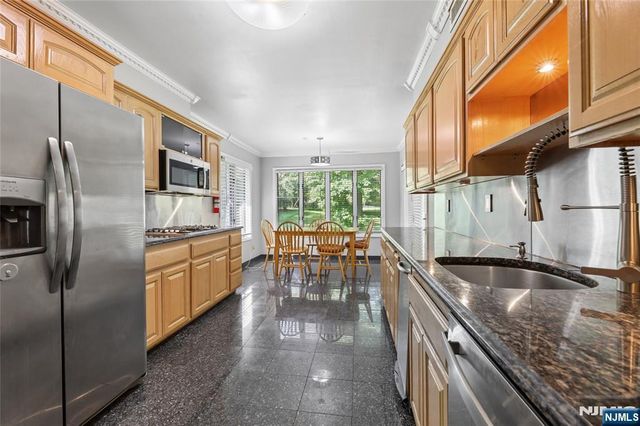 612 Floyd Street, Englewood Cliffs, NJ 07632