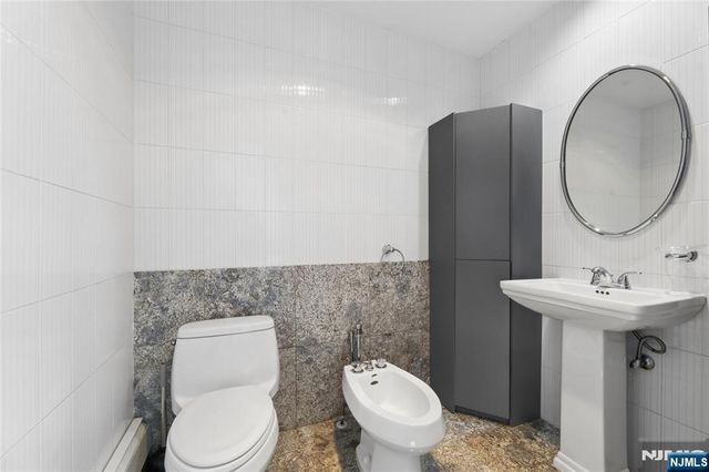 612 Floyd Street, Englewood Cliffs, NJ 07632