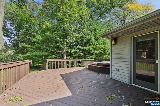 612 Floyd Street, Englewood Cliffs, NJ 07632