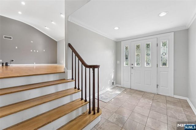 612 Floyd Street, Englewood Cliffs, NJ 07632