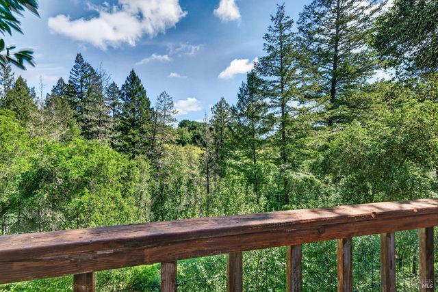 2348 Mill Creek Ln, Healdsburg, CA 95448