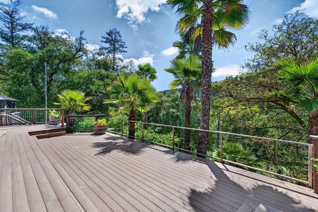2348 Mill Creek Ln, Healdsburg, CA 95448