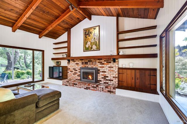 2348 Mill Creek Ln, Healdsburg, CA 95448