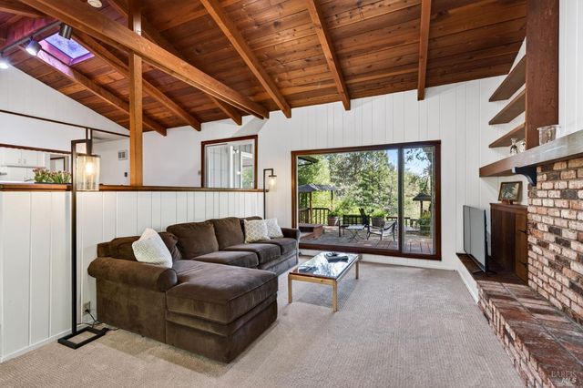 2348 Mill Creek Ln, Healdsburg, CA 95448