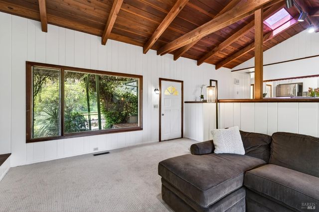 2348 Mill Creek Ln, Healdsburg, CA 95448