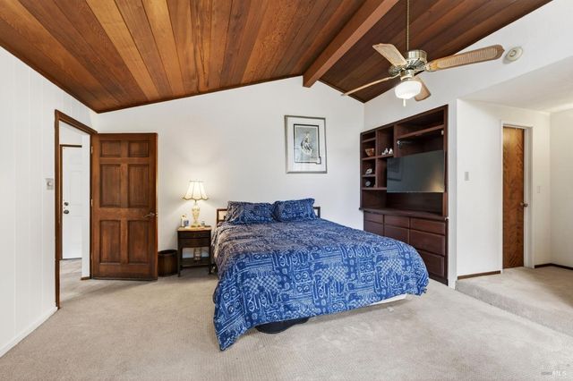 2348 Mill Creek Ln, Healdsburg, CA 95448