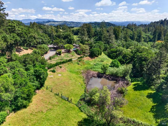 2348 Mill Creek Ln, Healdsburg, CA 95448