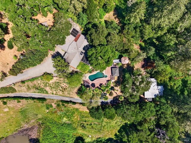 2348 Mill Creek Ln, Healdsburg, CA 95448