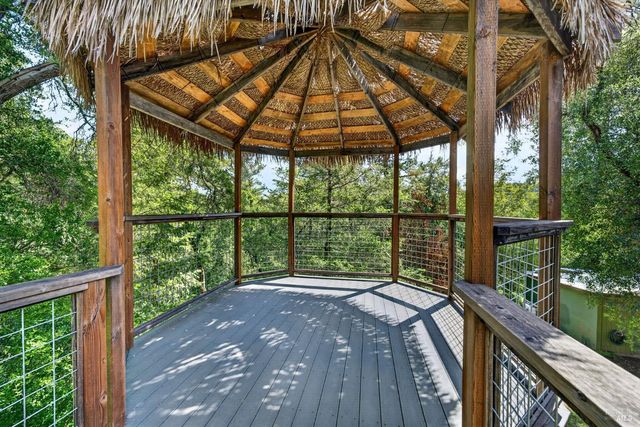 2348 Mill Creek Ln, Healdsburg, CA 95448