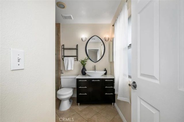 152 Greenmoor 64, Irvine, CA 92614