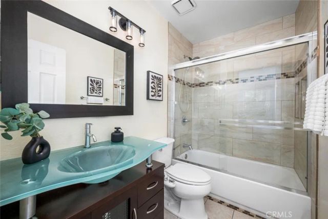 152 Greenmoor 64, Irvine, CA 92614