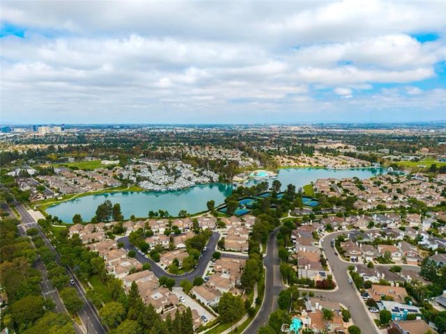 152 Greenmoor 64, Irvine, CA 92614