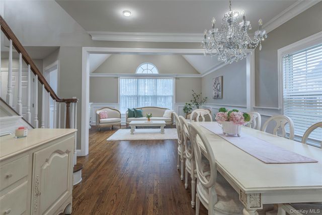 161 Cranberry Court, Melville, NY 11747