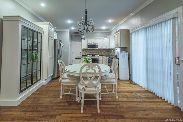 161 Cranberry Court, Melville, NY 11747