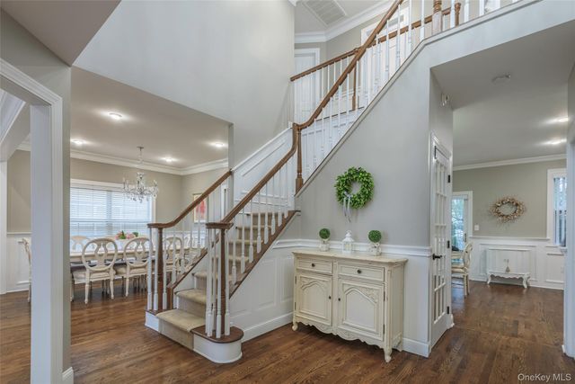 161 Cranberry Court, Melville, NY 11747