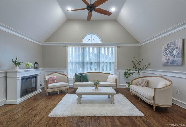 161 Cranberry Court, Melville, NY 11747