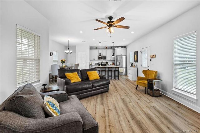 3636 Lawrence Lane, Lake Charles, LA 70605