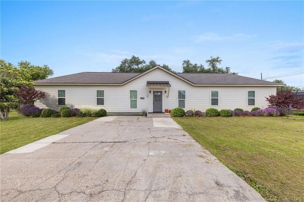 3636 Lawrence Lane, Lake Charles, LA 70605
