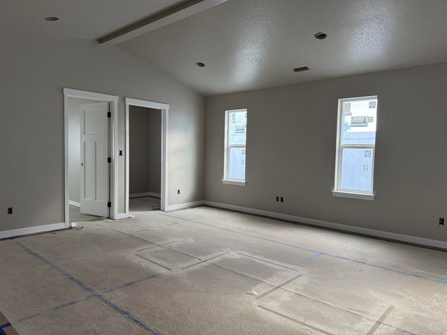 1013 S Century Rd, Spokane Valley, WA 99037