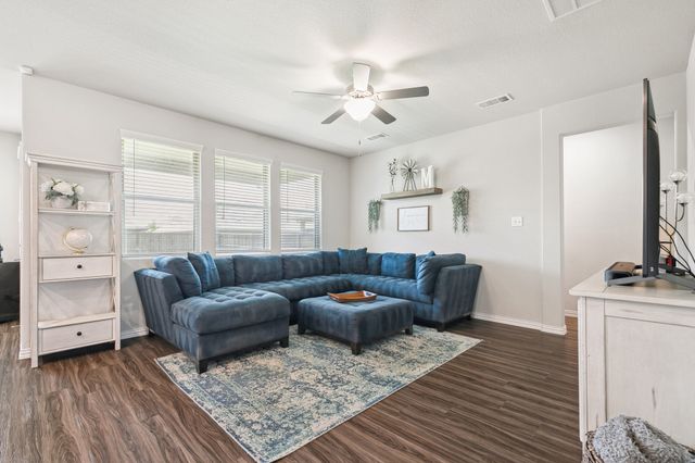 1904 Tomahawk Trail, Aubrey, TX 76227