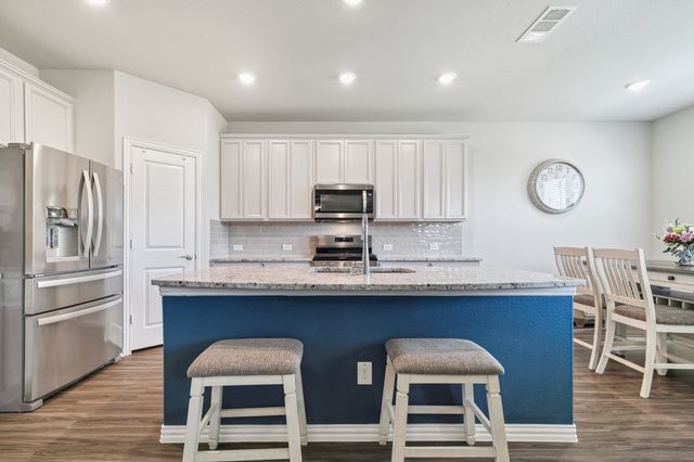 1904 Tomahawk Trail, Aubrey, TX 76227