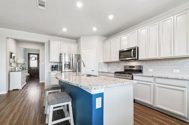 1904 Tomahawk Trail, Aubrey, TX 76227