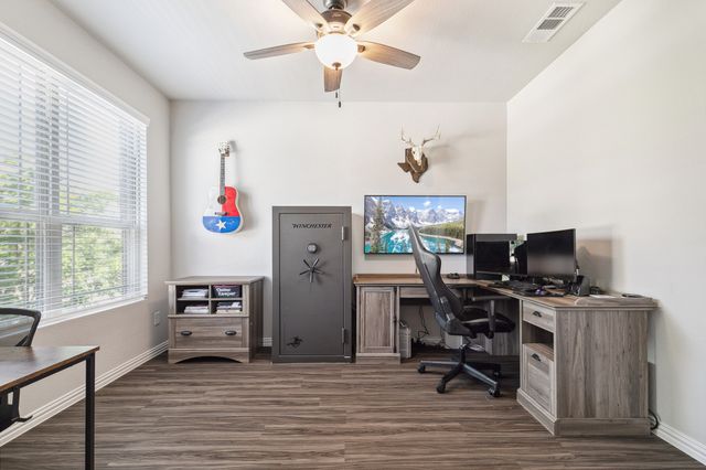 1904 Tomahawk Trail, Aubrey, TX 76227