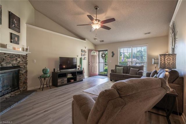 1706 Crinan Court, High Point, NC 27265