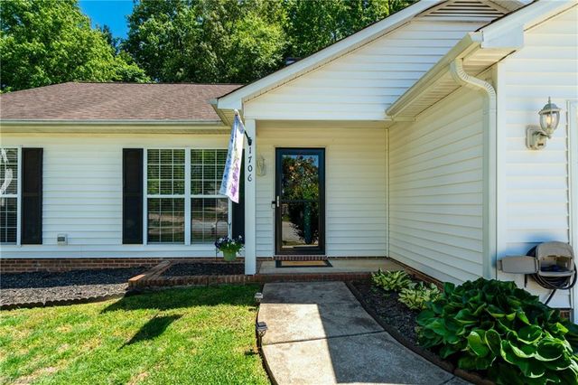 1706 Crinan Court, High Point, NC 27265