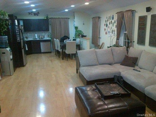 138-15 82nd Drive 2, Briarwood, NY 11435
