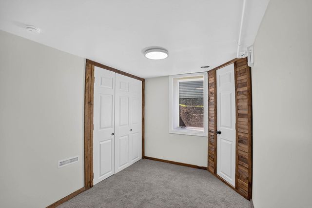 703 Magnolia Parkway, Waterloo, IA 50701
